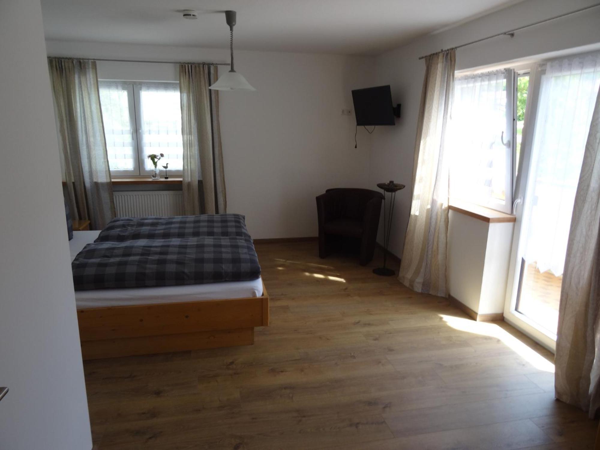 Gaestehaus Erika - Chiemgau Karte 因泽尔 外观 照片